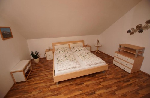 Gaming Apartment | Ferienwohnung Steiner Gertrude