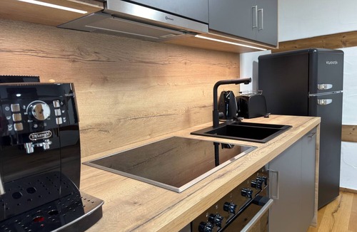 Vorderhornbach Apartment | FRITZ ALPCHALET'S House in Lechtal—Stallkarspitze Apartment—located directly on the Lechweg
