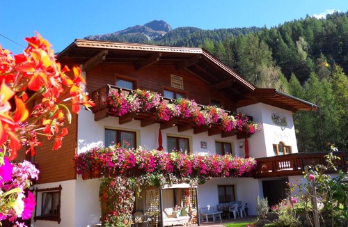 Unterlaengenfeld House | Gästehaus Judith