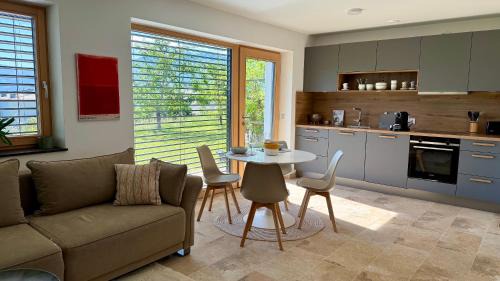 Nussdorf am Attersee Apartment | Gartenwohnung Nußdorf am Attersee