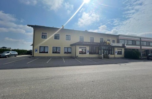 Asten House | Gasthaus-Pension zum Löwen