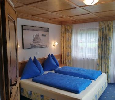 Wald im Pinzgau Bed & Breakfast | Gasthof Finkenhof