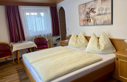 Mayrhofen Bed & Breakfast | Haus Gröblacher