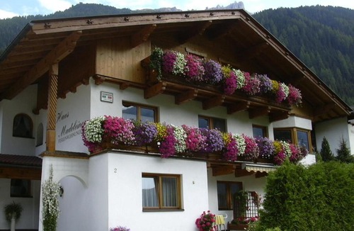 Neustift Im Stubaital Apartment | Haus Madeleine