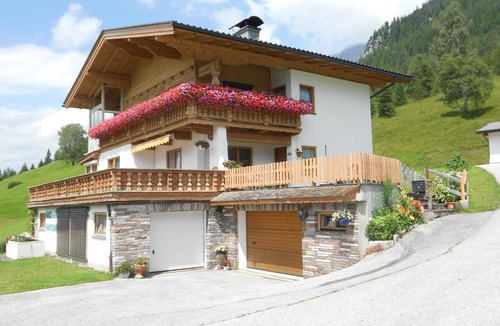 Steinberg am Rofan Bed & Breakfast | Haus Panorama