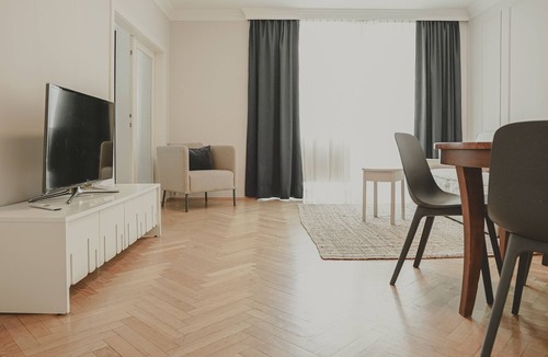 Innere Stadt Apartment | HeyMi Apartments Post