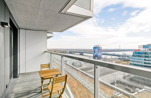 Vienna Apartment | Hip Leopoldstadt 1BR w/Elevator, Balcony & Pool, near U2, by Blueground