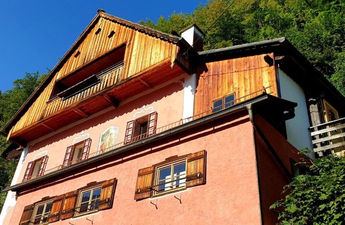 Hallstatt Apartment | Historic Lakeview Apartments Hallstatt