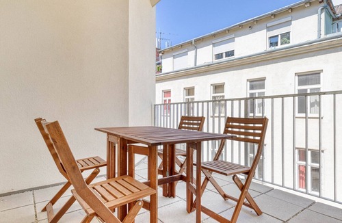 Matzleinsdorf Apartment | Historic Margareten 2BR w/Elevator & Balcony, nr Ctrl Stn, by Blueground