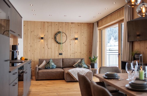 Grossarl Apartment | Holiday Apartment 'Mountain Suite No°103' with Mountain View, Balcony and Wi-Fi