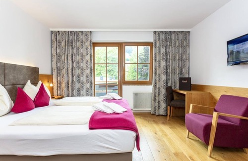 Maria Alm am Steinernen Meer House | Hotel Unser Unterberg - Double room with shower, WC