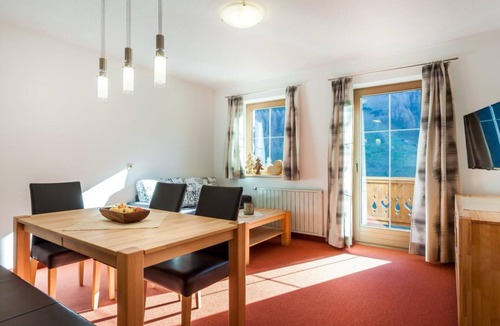 Tux Apartment | House Windegg, vacation apartment in Hintertux