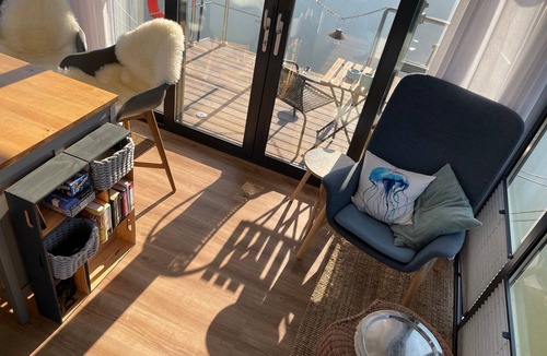 Kirchberg an der Raab Boat Rental | Houseboat Schwanennest with Lake View, Terrace and Wi-Fi