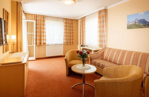 Sankt Michael im Lungau House | Junior suite with bath, WC without breakfast - Stofflerwirt, Landhotel