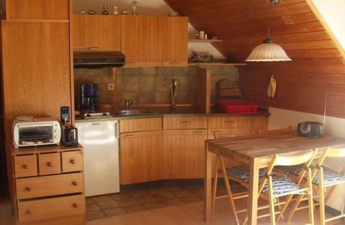 Seeboden Apartment | Kleine Wohnung in Seeboden mit Großem Garten by Interhome