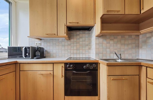 Velden am Worther See Apartment | Lakeside Apartment | Kitchen | Parking