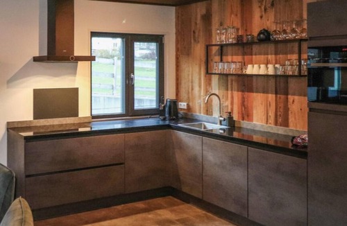 Afritz am See Ski Chalet | Lakeside chalet between mountains and ski slopes