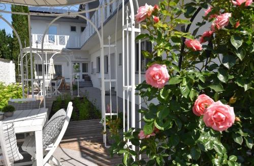 Rust Bed & Breakfast | Landhaus Rust