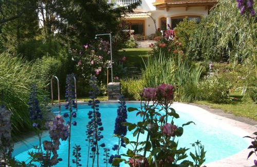 Kitzbuehel Apartment | Landhotel Eva