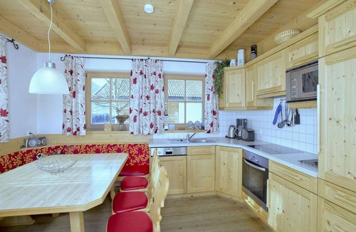 Wald im Pinzgau Ski Chalet | Large Chalet in Wald im Pinzgau