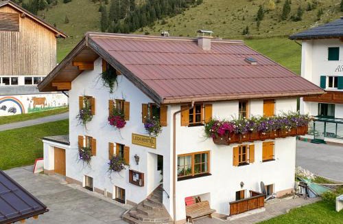 Lech am Arlberg Hostel | Lech Hostel