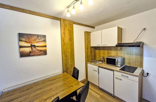 Huben Apartment | Lovely apartment for 4 people with WIFI, TV, patio and pets allowed