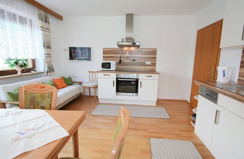 Fuegenberg Apartment | Lovely apartment for 4 people with WIFI, TV, terrace and panoramic view