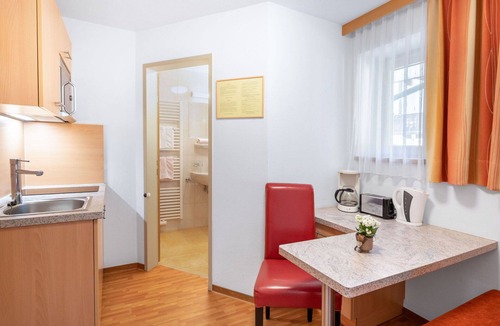 Mayrhofen Apartment | Lovely apartment for 2 guests with WIFI, terrace and pets allowed