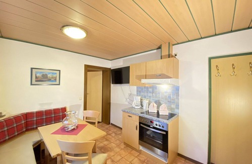 Saalbach Apartment | Lovely apartment for 3 guests with WIFI, TV, balcony, panoramic view and parking