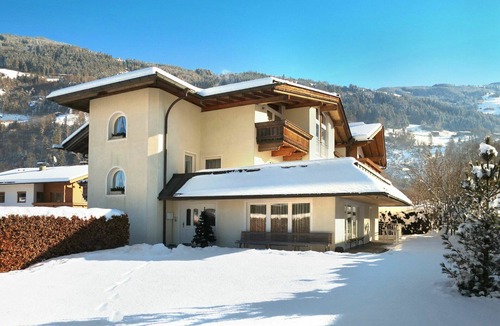 Distelberg Apartment | Lovely apartment for 8 people with WIFI, TV and balcony