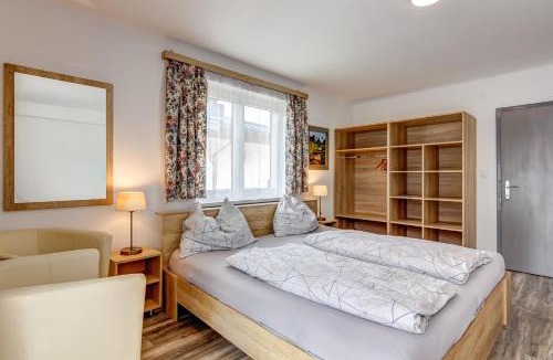 Schonbach House | Ludwighaus
