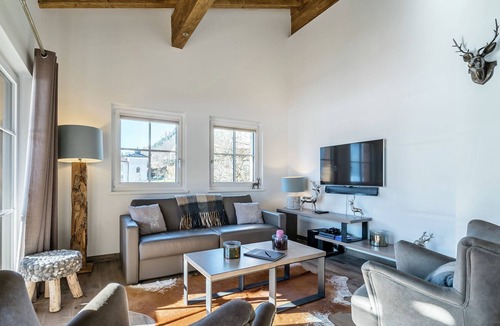 Walchen Apartment | Luxury penthouse in Piesendorf with wellness