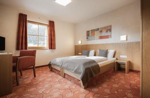 Ried im Oberinntal Hotel | miaflor Familien- & Aktivresort