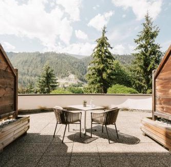 Ried im Oberinntal Hotel | miaflor Familien- & Aktivresort