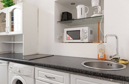Landstrasse Apartment | Modern 1BR Apart-perfect for Longstays