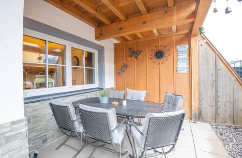 Lauterbach Apartment | Modern Apartment in Brixen im Thale near Ski Area