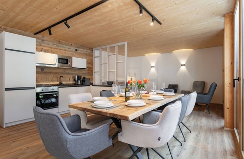Hopfgarten Markt Apartment | Modern apartment – 500 m from the ski lift
