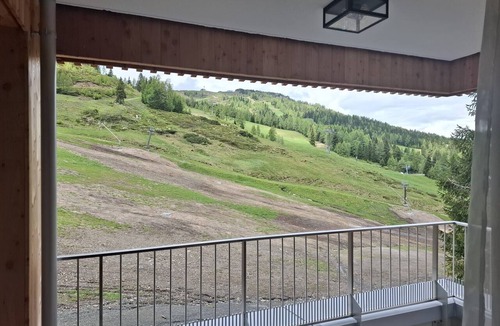Sonnenalpe Nassfeld Apartment | Nassfeldpass Apartments – Slope View, Mountain Panorama, Direct Slope Access, Wi-Fi