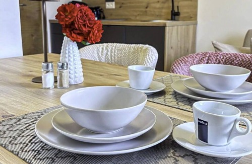 Rosegg Apartment | Nice apartment for 2 people with A/C, WIFI, TV and patio