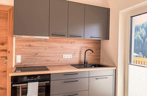 Neuberg Apartment | Nice apartment for 6 people with WIFI, TV and balcony