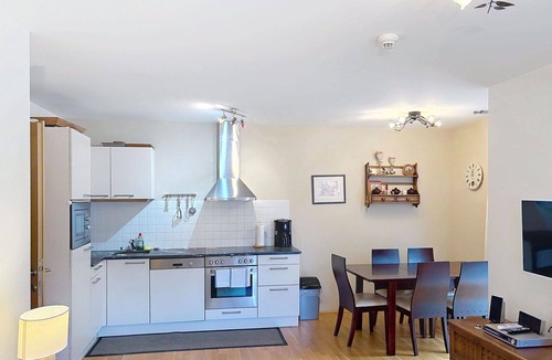 Rauris Apartment | Nice apartment for 6 people with WIFI, pool, TV and terrace