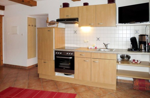 Emberg Apartment | Nice apartment for 4 guests with WIFI, TV and terrace