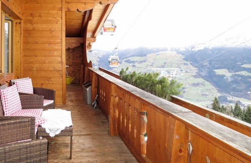 Emberg Apartment | Nice apartment for 9 people with WIFI, TV and balcony