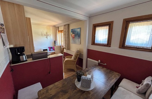 Niedernsill Apartment | Panoramic apartment in Niedernsill with terrace and garden. Pet friendly🐕