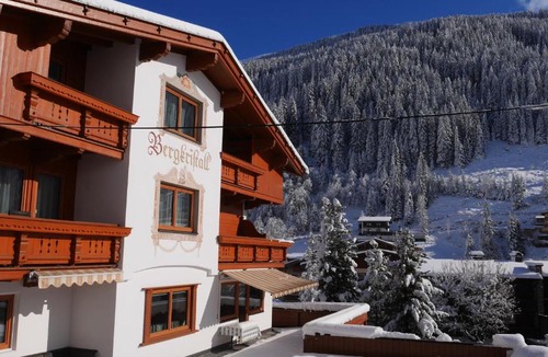 Lanersbach Bed & Breakfast | Pension Bergkristall