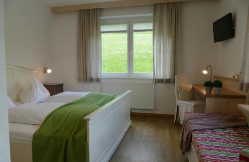 Oberwoelz Stadt Bed & Breakfast | Pension Geissler-Reicher