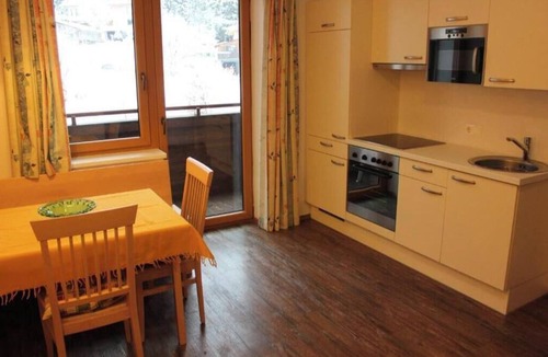 Auffach Apartment | Pension Luzenberg: 2-Bedroom Apartment with a Balcony