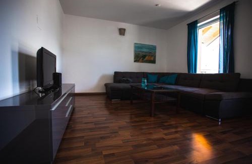 Koppl Apartment | Peter's