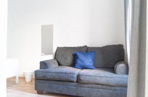 Neulerchenfeld Apartment | Pleasant 4 private rooms in shared Apartment- Ideal for short & Longstays