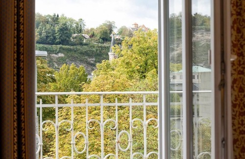 City Centre Salzburg House | Queensize - non-cancellable rate - IMLAUER Palais Mirabell